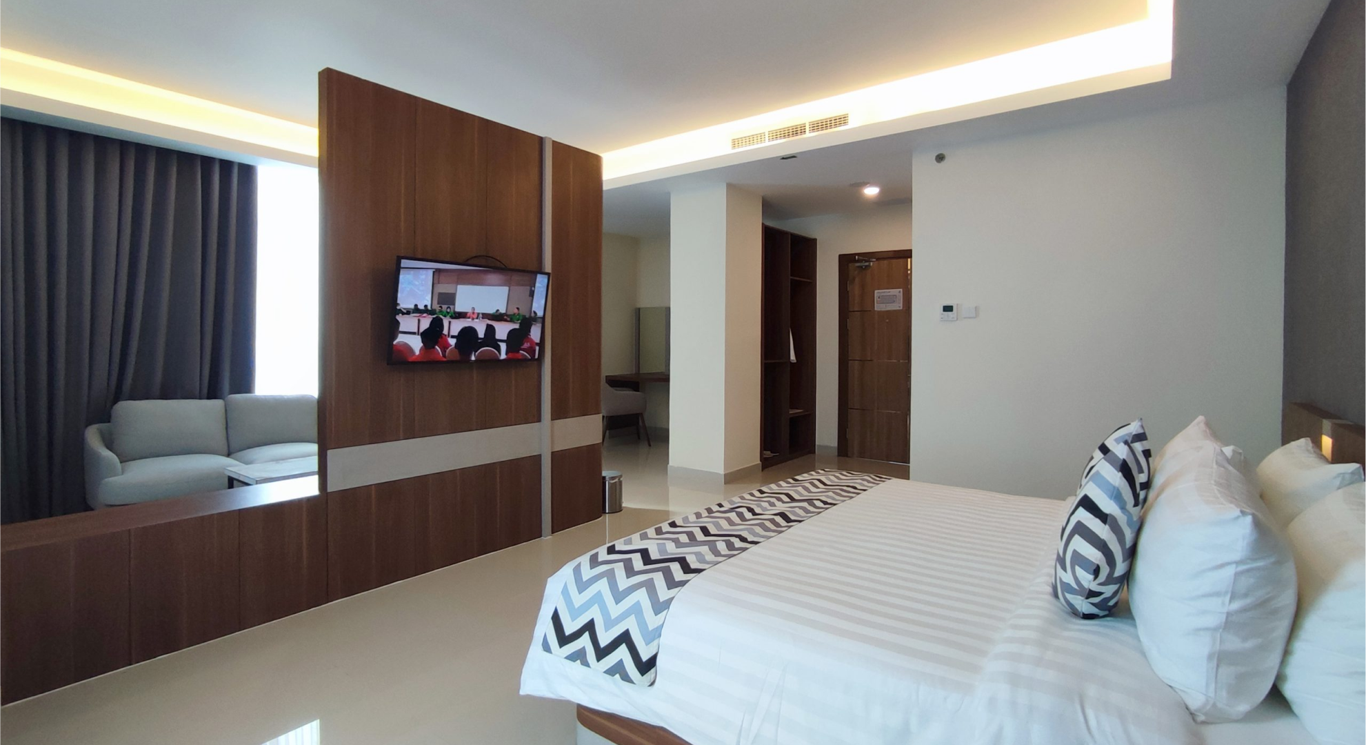 deluxe room 1