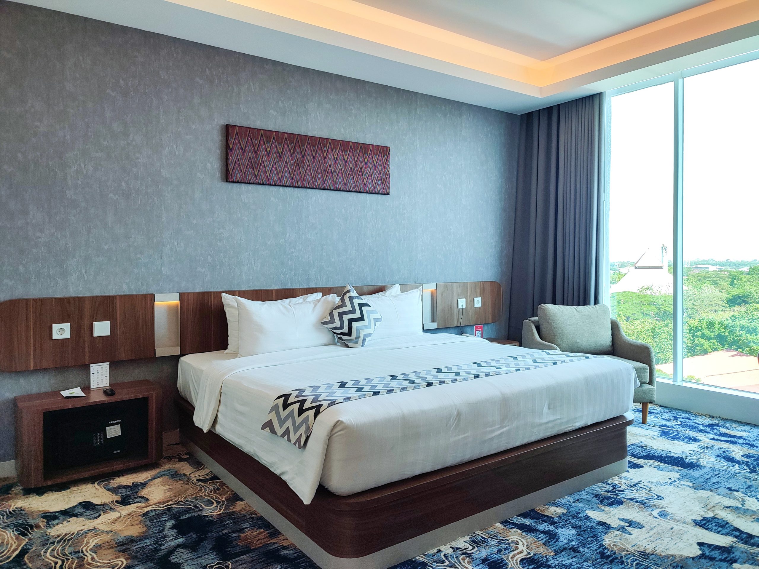  deluxe room 1 